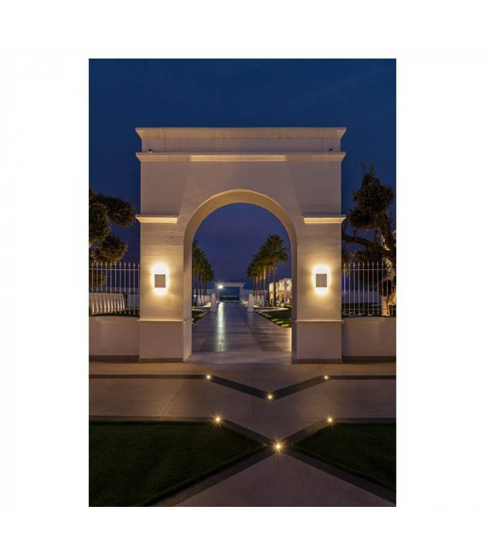LED Outdoor Surface-Mounted Wall Light, 3000K, White, IP54