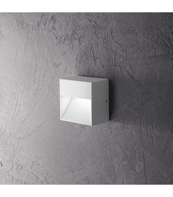 1 Light Outdoor Wall Light White IP44, G9