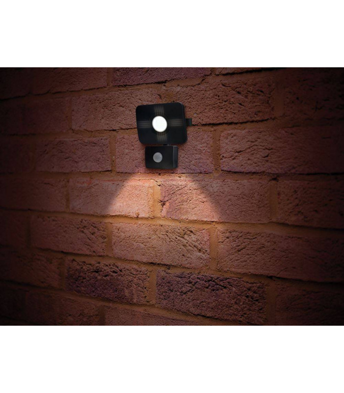 LED Floodlight 20W 4000K 1800lm PIR Sensor  Matt Black  IP64